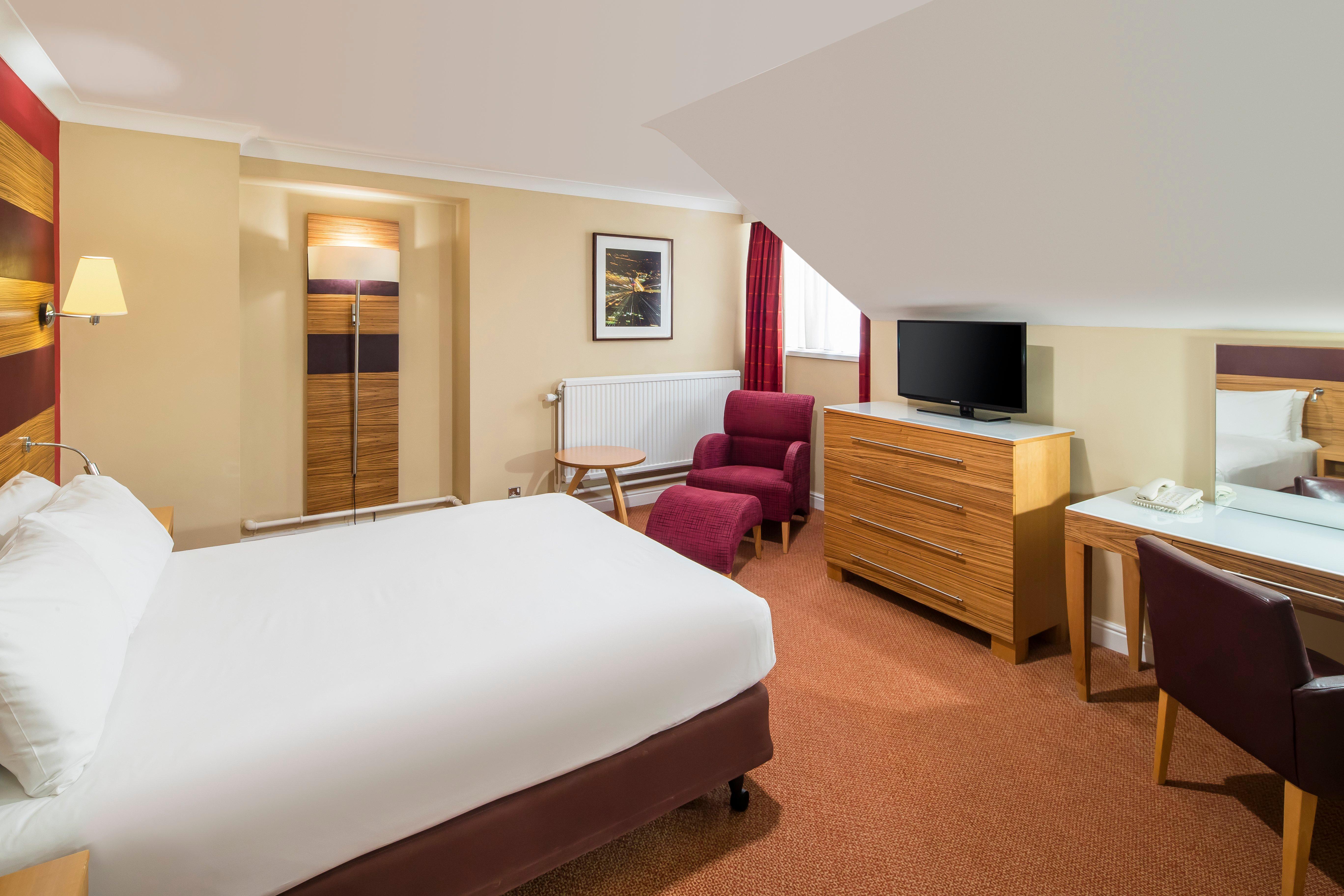 Crowne Plaza Chester By Ihg Exterior photo