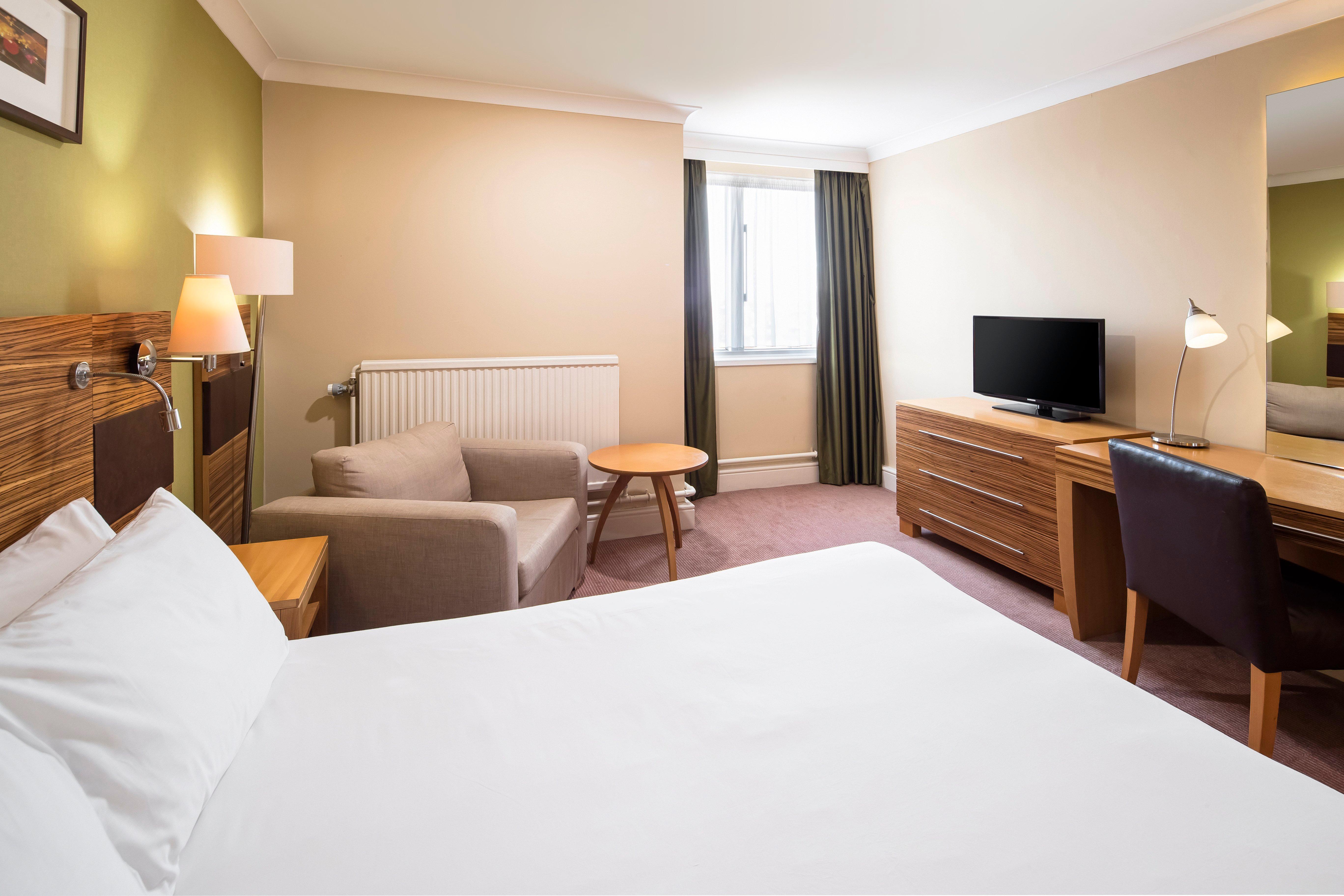 Crowne Plaza Chester By Ihg Exterior photo