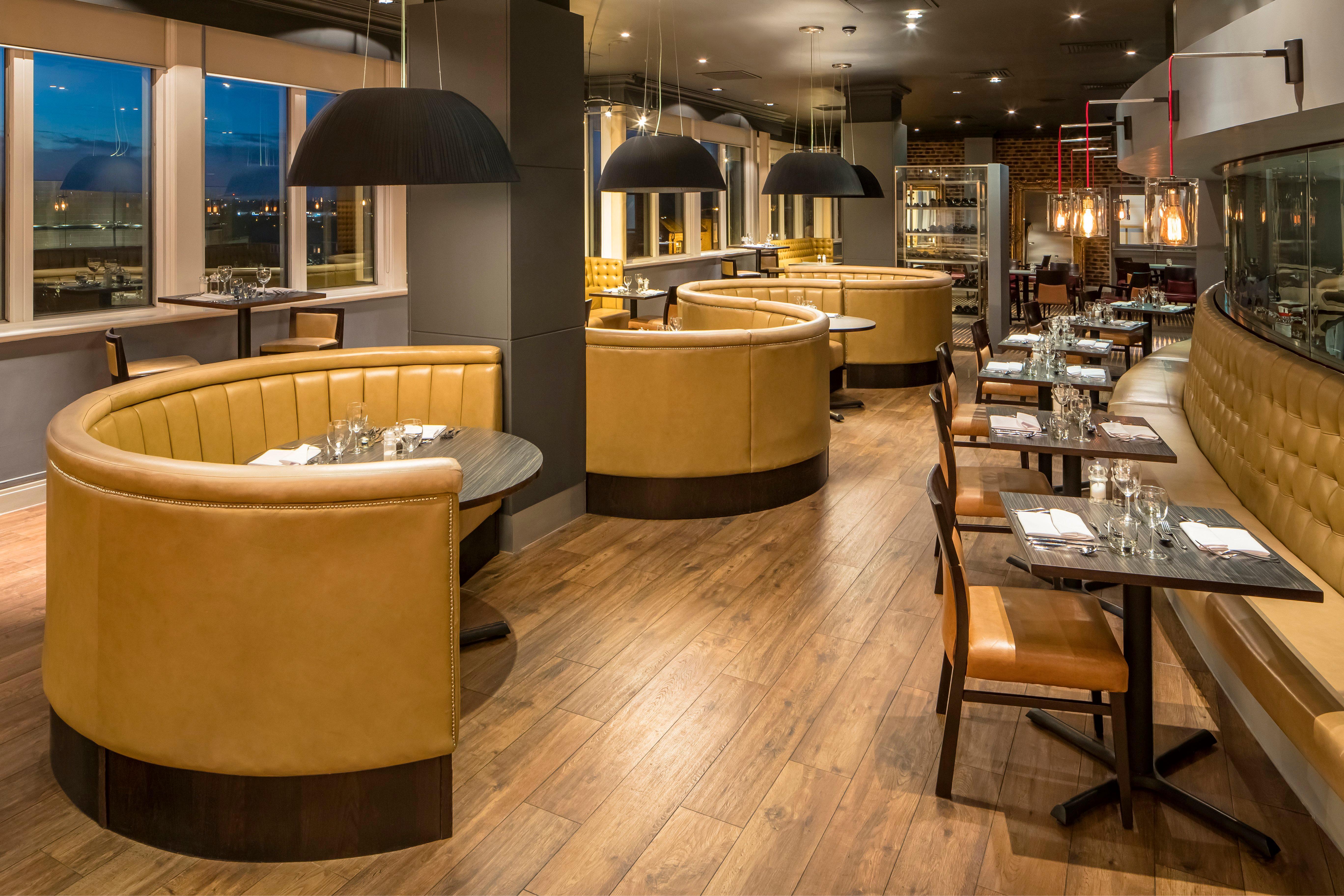 Crowne Plaza Chester By Ihg Exterior photo