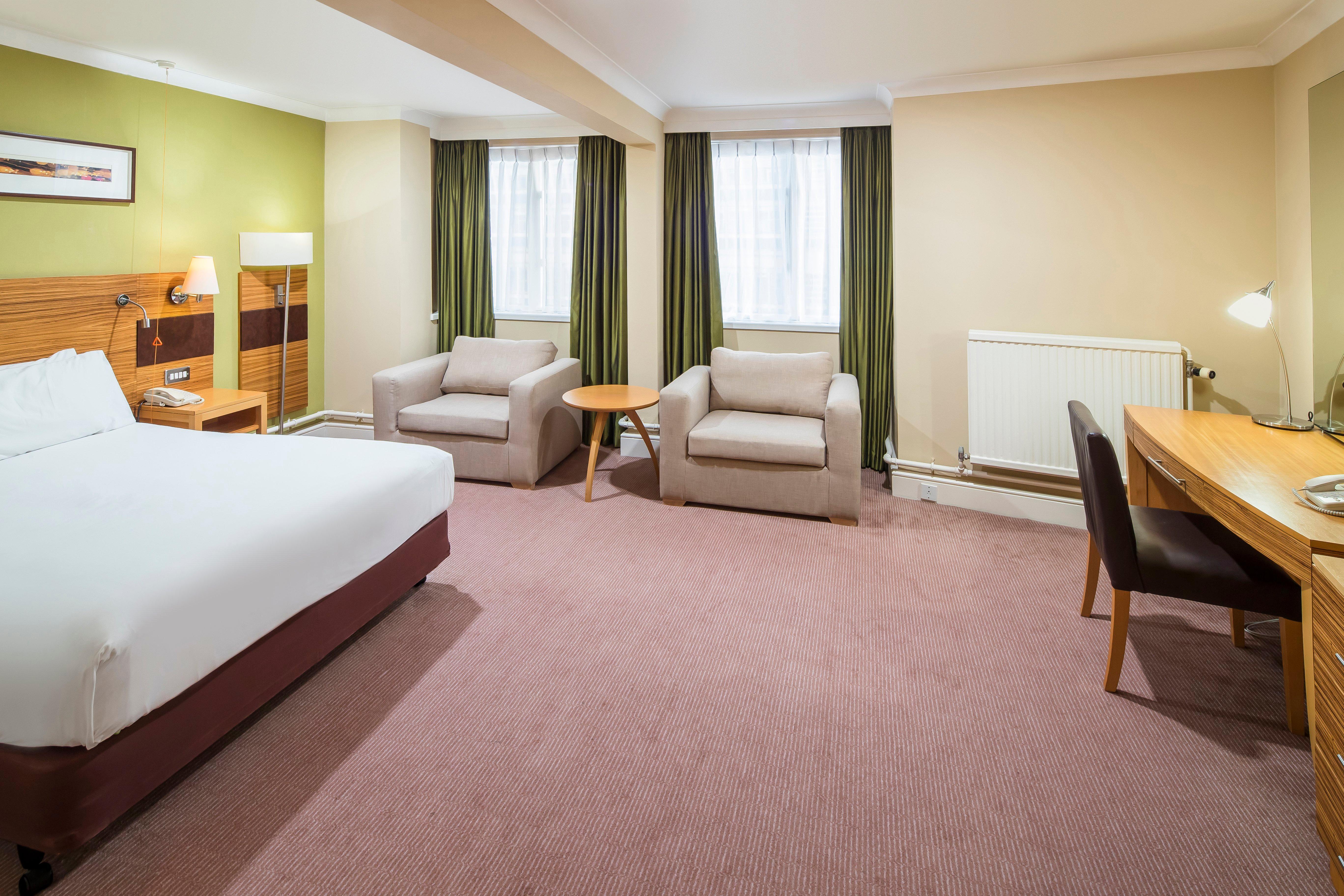 Crowne Plaza Chester By Ihg Exterior photo