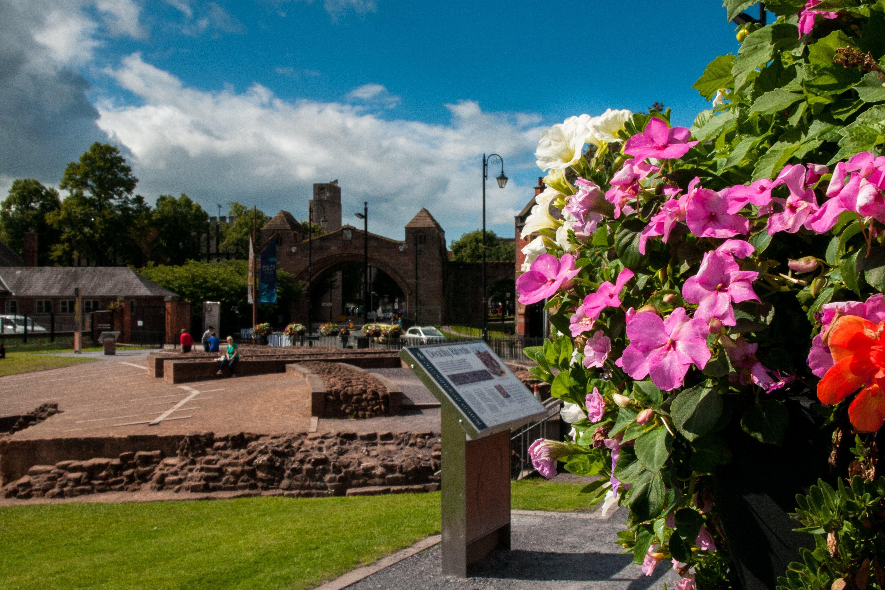 Crowne Plaza Chester By Ihg Exterior photo